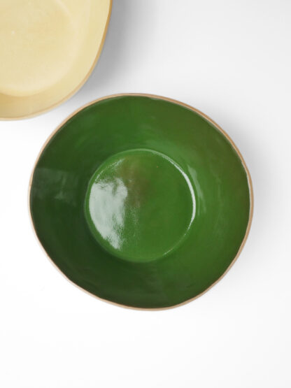 Bol artisanal en grès émaillé fabriqué à Paris couleur vert amazone
